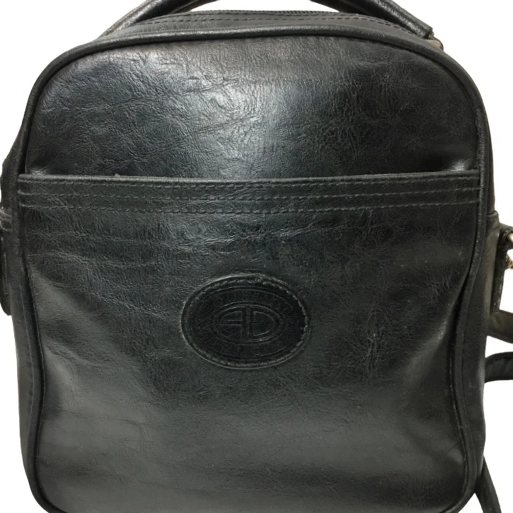 AUSTIN DESIGNS All Leather Vintage Black Crossbody Bag